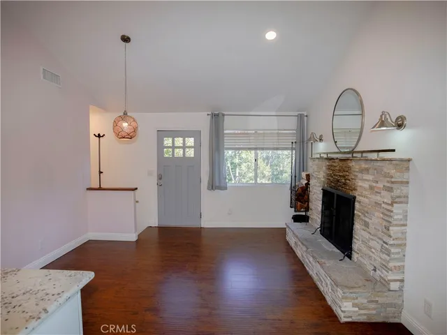 $2,500 | 810 West Victoria Court, Lake Arrowhead, CA 92352