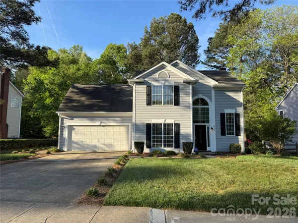 $415,000 | 3129 Crescent Knoll Drive, Matthews, NC 28105