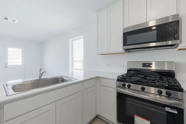 $1,800 | 26718 Scarlet Willow Drive, Katy, TX 77493