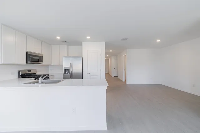 $1,800 | 26718 Scarlet Willow Drive, Katy, TX 77493