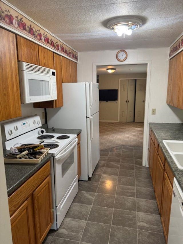 32825 North Perry Road Deer Park, WA 99006 - Photo 2 of 27 Gallery Image 2