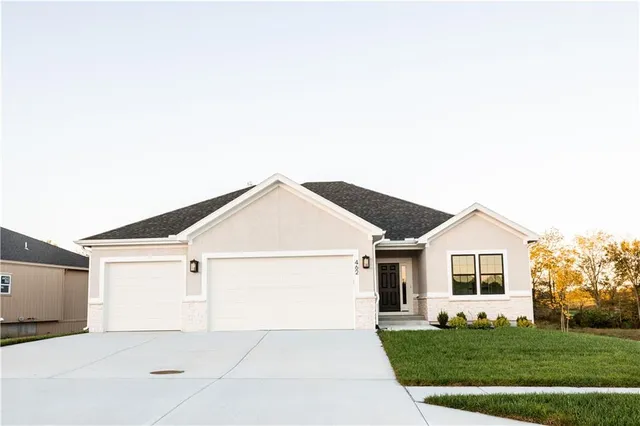 $487,500 | 462 Green Drive, Lawson, MO 64062