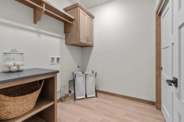 $619,900 | 2514 Beasle Court, De Pere, WI 54115