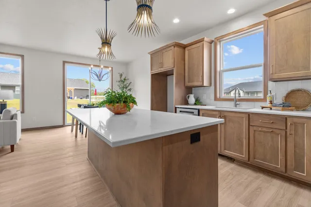 $619,900 | 2514 Beasle Court, De Pere, WI 54115