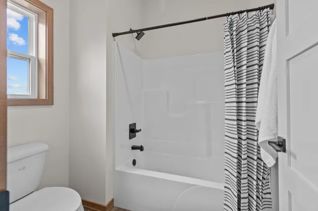 $619,900 | 2514 Beasle Court, De Pere, WI 54115