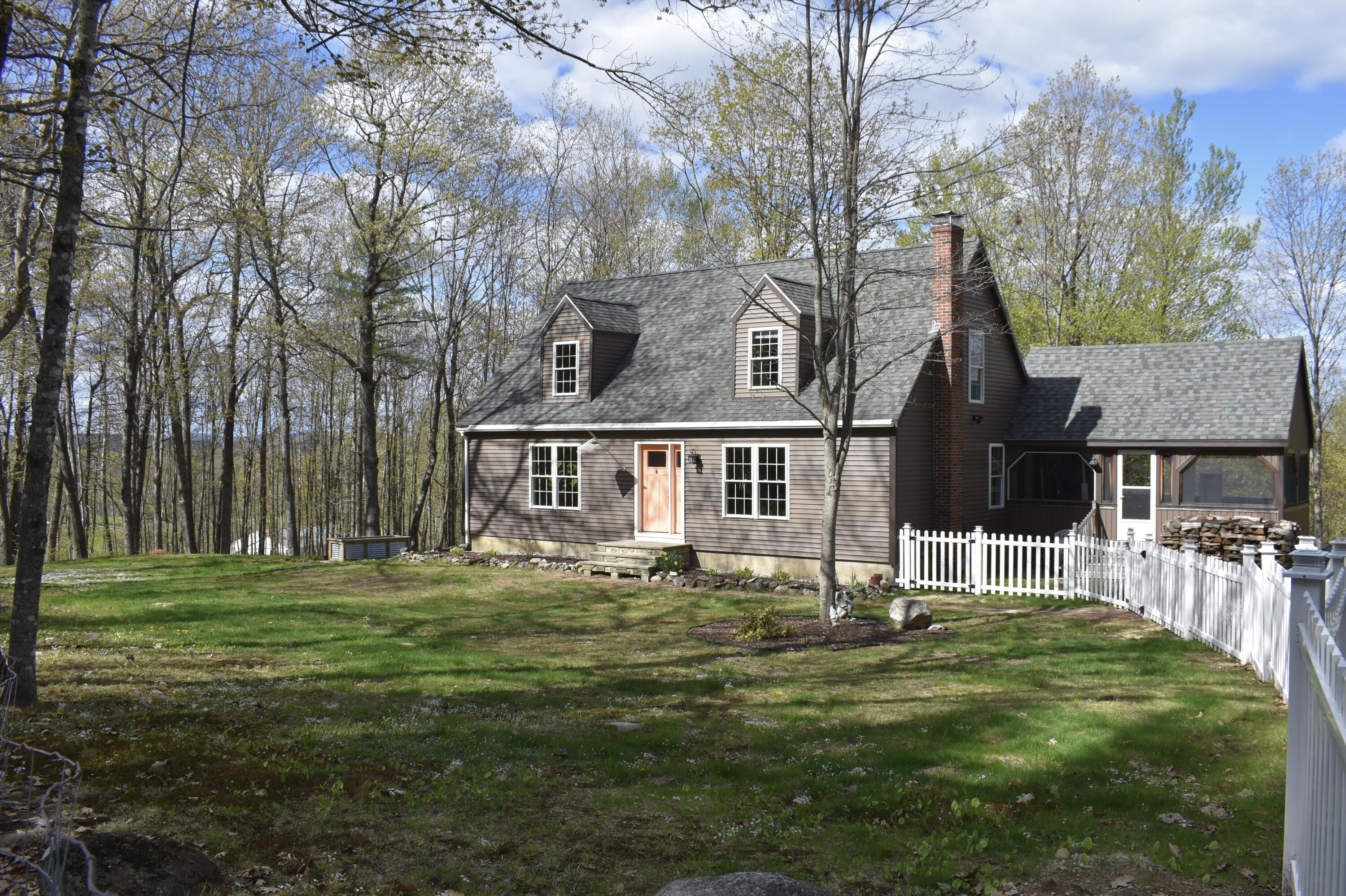 319 North Raymond Road Raymond, ME 04071 - Photo 3 of 47 319 N Raymond Rd