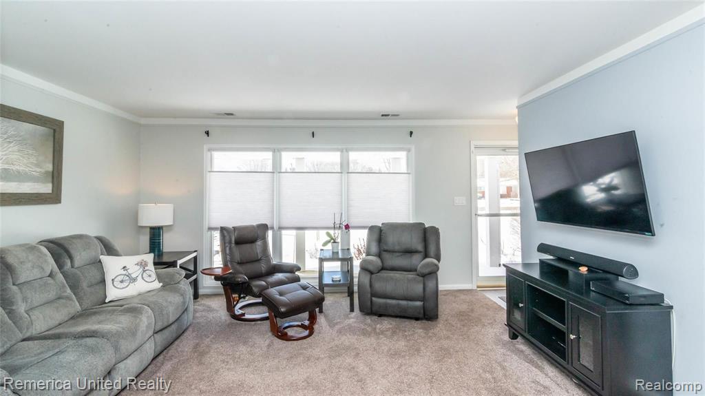 23800 Meadowbrook Road Novi, MI 48375 - Photo 5 of 33