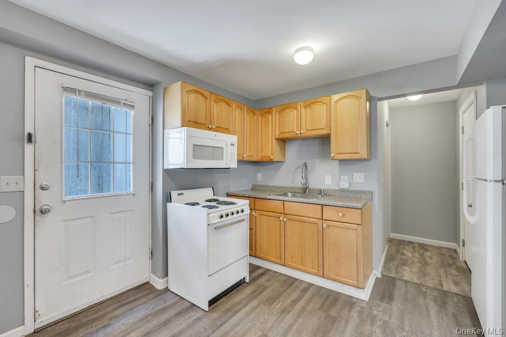 14 Cherry Road Rocky Point, NY 11778 - Photo 27 of 39