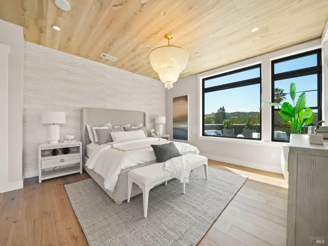 $3,119,900 | 27 Erin Drive, San Rafael, CA 94903