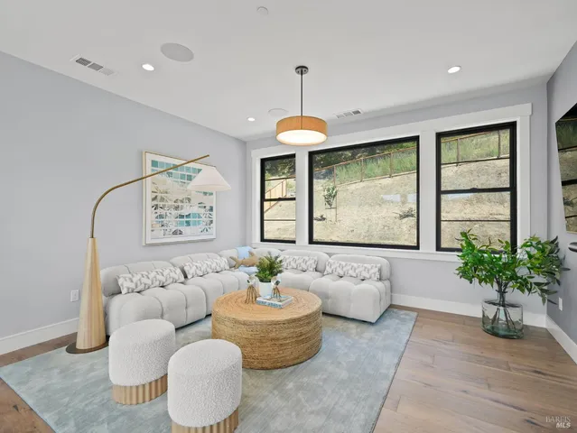 $3,119,900 | 27 Erin Drive, San Rafael, CA 94903