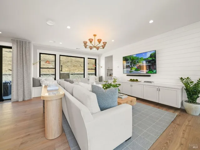 $3,119,900 | 27 Erin Drive, San Rafael, CA 94903