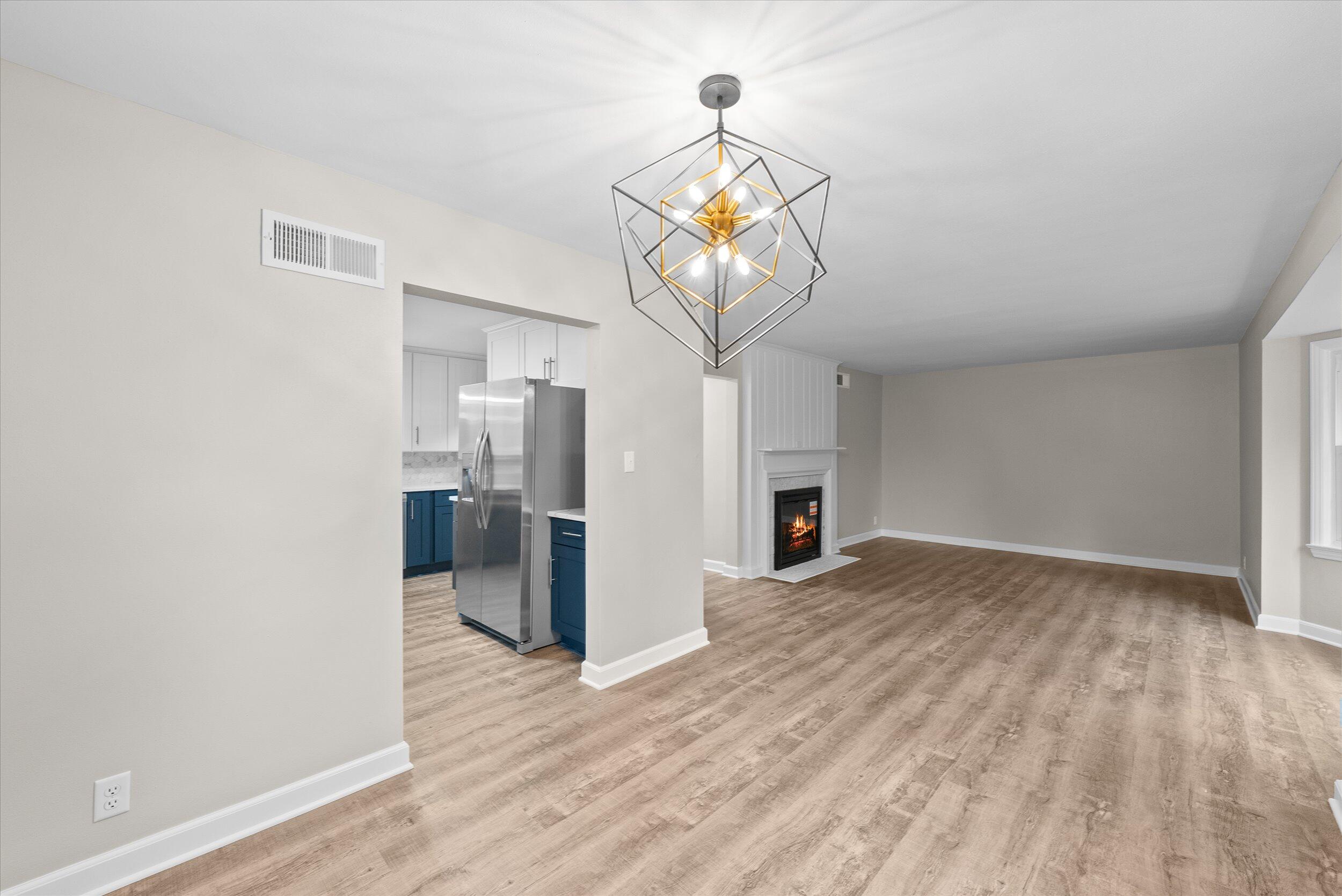 W204N9269 Lannon Road Menomonee Falls, WI 53051 - Photo 7 of 74 07-Living and Dining