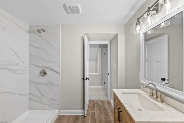 $699,900 | W204N9269 Lannon Road, Menomonee Falls, WI 53051