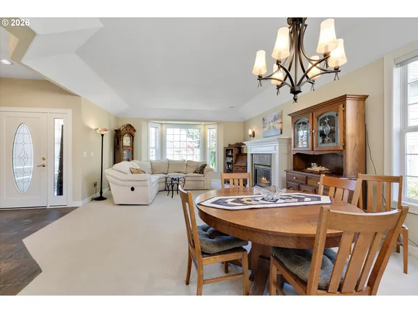 $660,000 | 1969 Northeast 20th Avenue, Canby, OR 97013