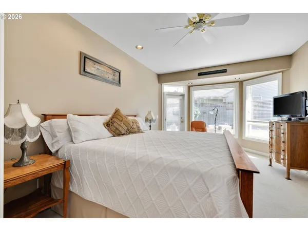 $660,000 | 1969 Northeast 20th Avenue, Canby, OR 97013