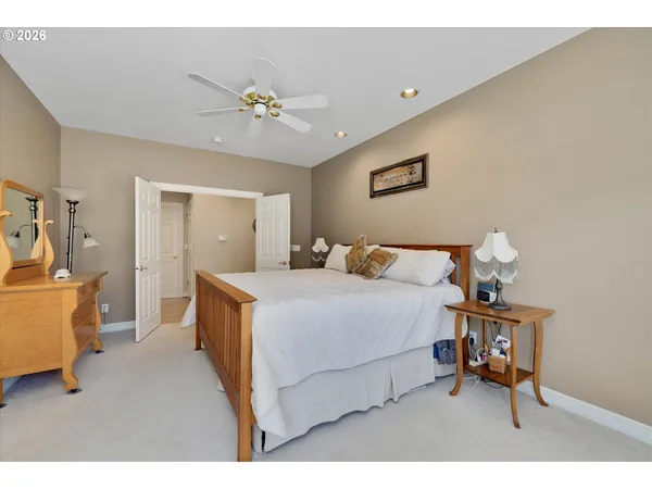 $660,000 | 1969 Northeast 20th Avenue, Canby, OR 97013