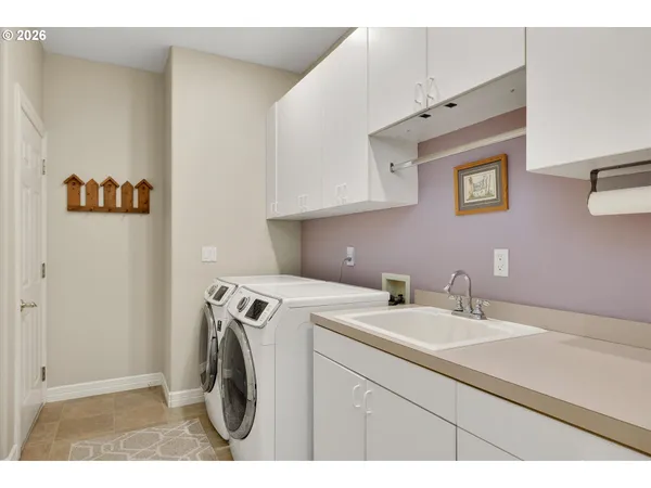 $660,000 | 1969 Northeast 20th Avenue, Canby, OR 97013