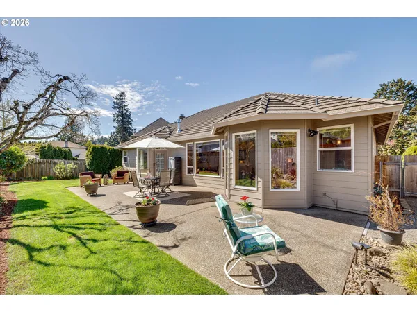$660,000 | 1969 Northeast 20th Avenue, Canby, OR 97013