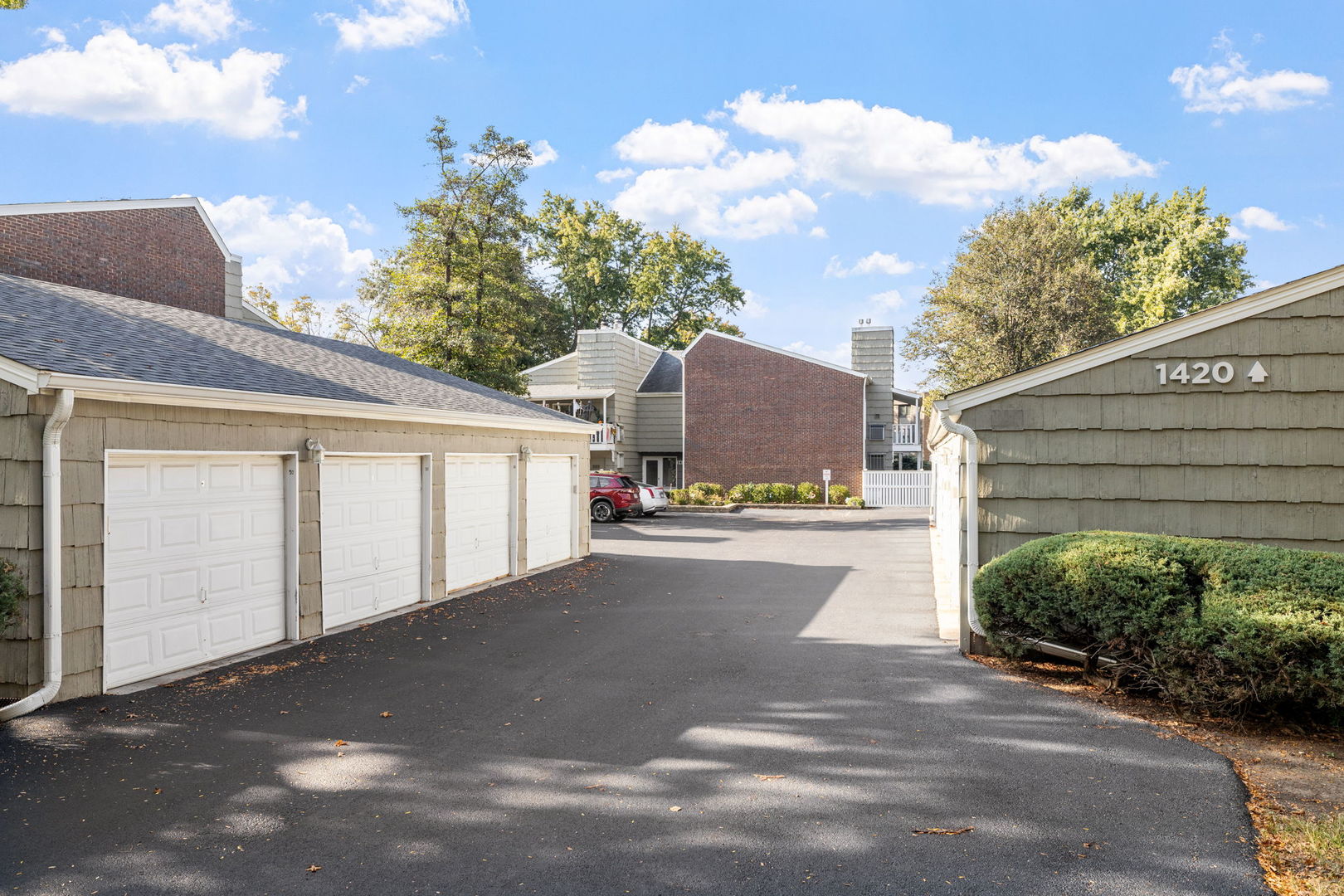 1420 Stonebridge Trail, Unit 13 Wheaton, IL 60189 - Photo 11 of 14