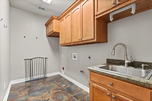 $439,000 | 6305 Meadow Mist Drive, Orange, TX 77632