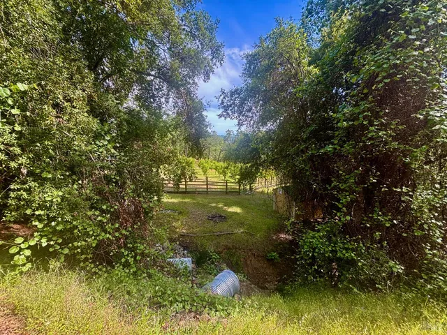 $2,950,000 | 2371 McNab Ranch Road, Ukiah, CA 95482
