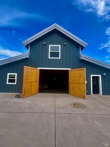 $2,950,000 | 2371 McNab Ranch Road, Ukiah, CA 95482