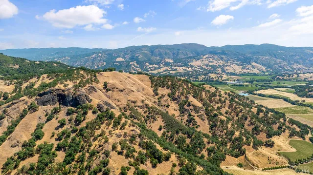 $2,950,000 | 2371 McNab Ranch Road, Ukiah, CA 95482