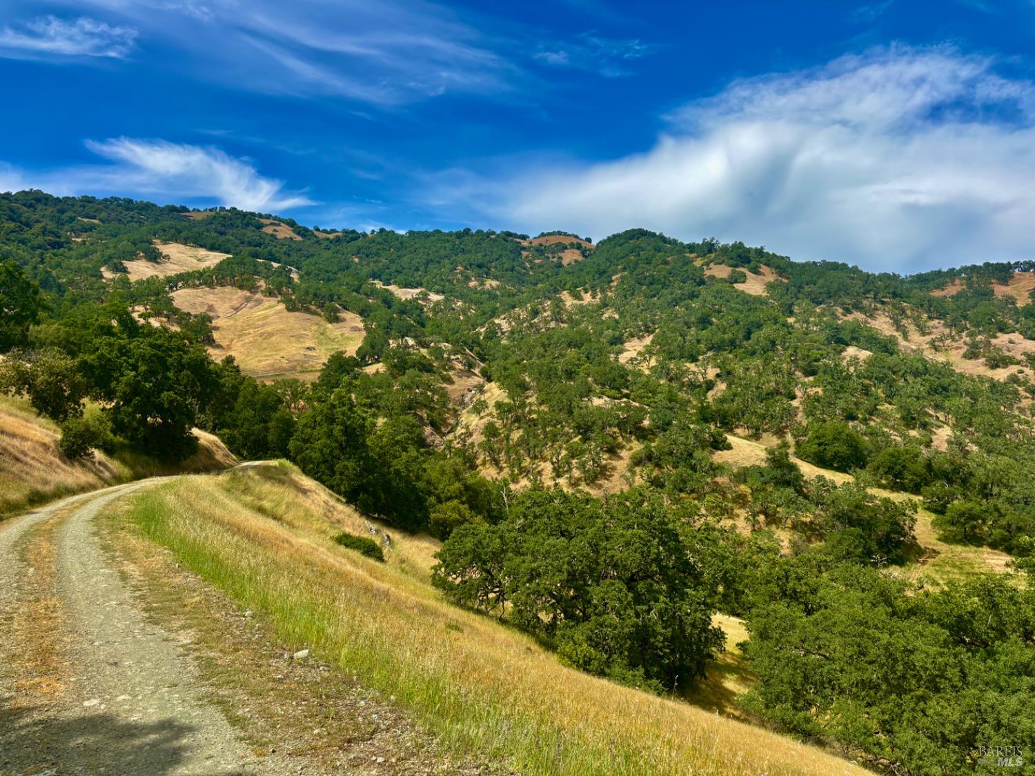 2371 McNab Ranch Road Ukiah, CA 95482 - Photo 8 of 93