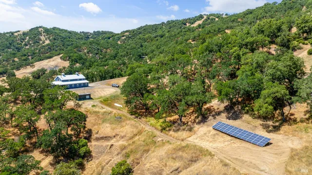 $2,950,000 | 2371 McNab Ranch Road, Ukiah, CA 95482