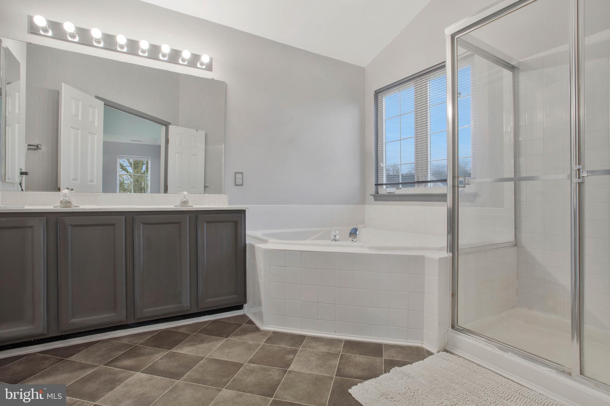 1548 Shellford Lane Accokeek, MD 20607 - Photo 31 of 50 Primary Bathroom