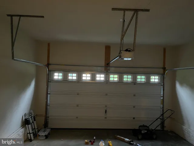 $2,300 | 113 B Hotchkiss Street, Fredericksburg, VA 22408