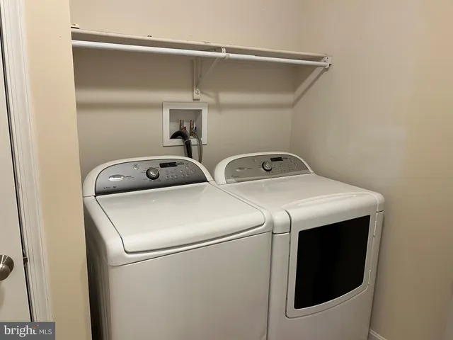 $2,300 | 113 B Hotchkiss Street, Fredericksburg, VA 22408