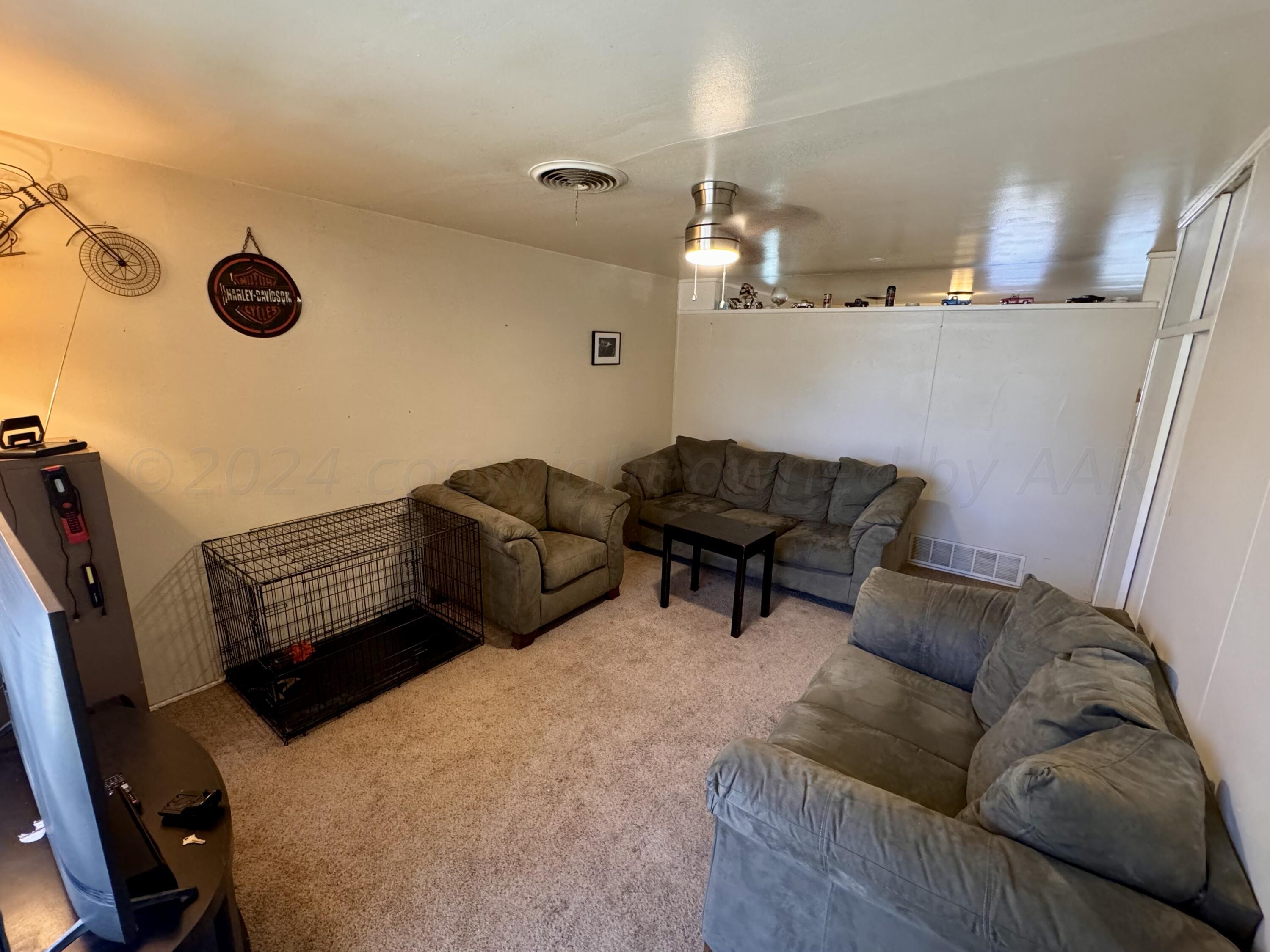 5019 South Bonham Street Amarillo, TX 79110 - Photo 3 of 20 a living room with furniture