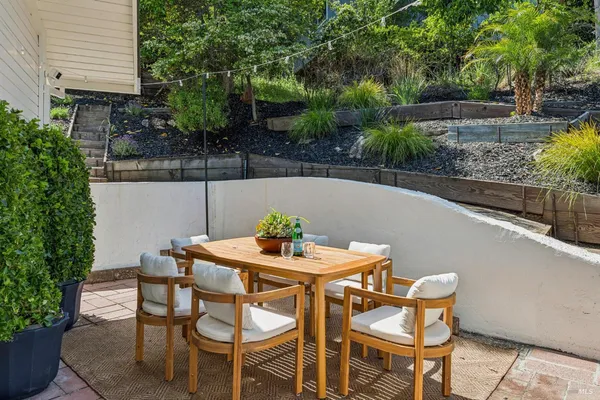 $1,695,000 | 17 Longwood Drive, San Rafael, CA 94901