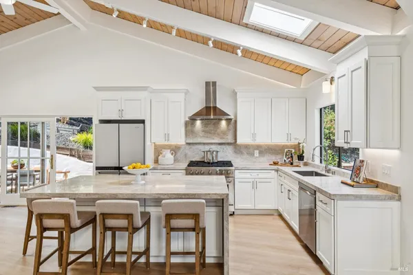 $1,695,000 | 17 Longwood Drive, San Rafael, CA 94901