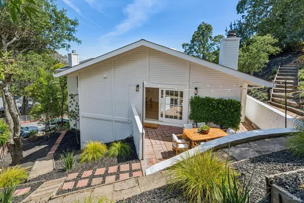 $1,695,000 | 17 Longwood Drive, San Rafael, CA 94901