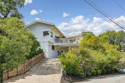 $1,695,000 | 17 Longwood Drive, San Rafael, CA 94901