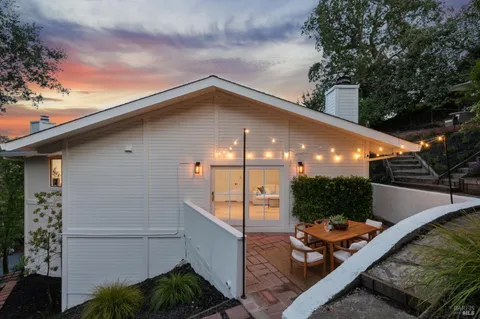 $1,695,000 | 17 Longwood Drive, San Rafael, CA 94901