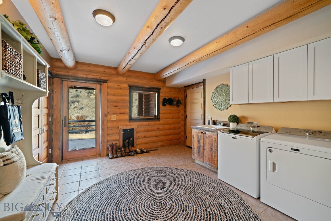 1460 Horseshoe Gulch Road Manhattan, MT 59741 - Photo 71 of 99 Laundry/Mud Room on Main Floor