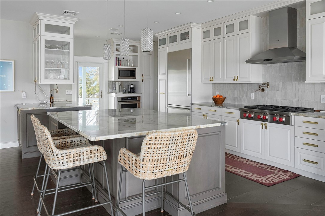 1090 Buttonwoods Avenue Warwick, RI 02886 - Photo 12 of 50