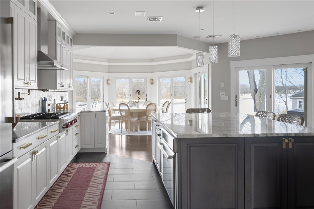 1090 Buttonwoods Avenue Warwick, RI 02886 - Photo 15 of 50
