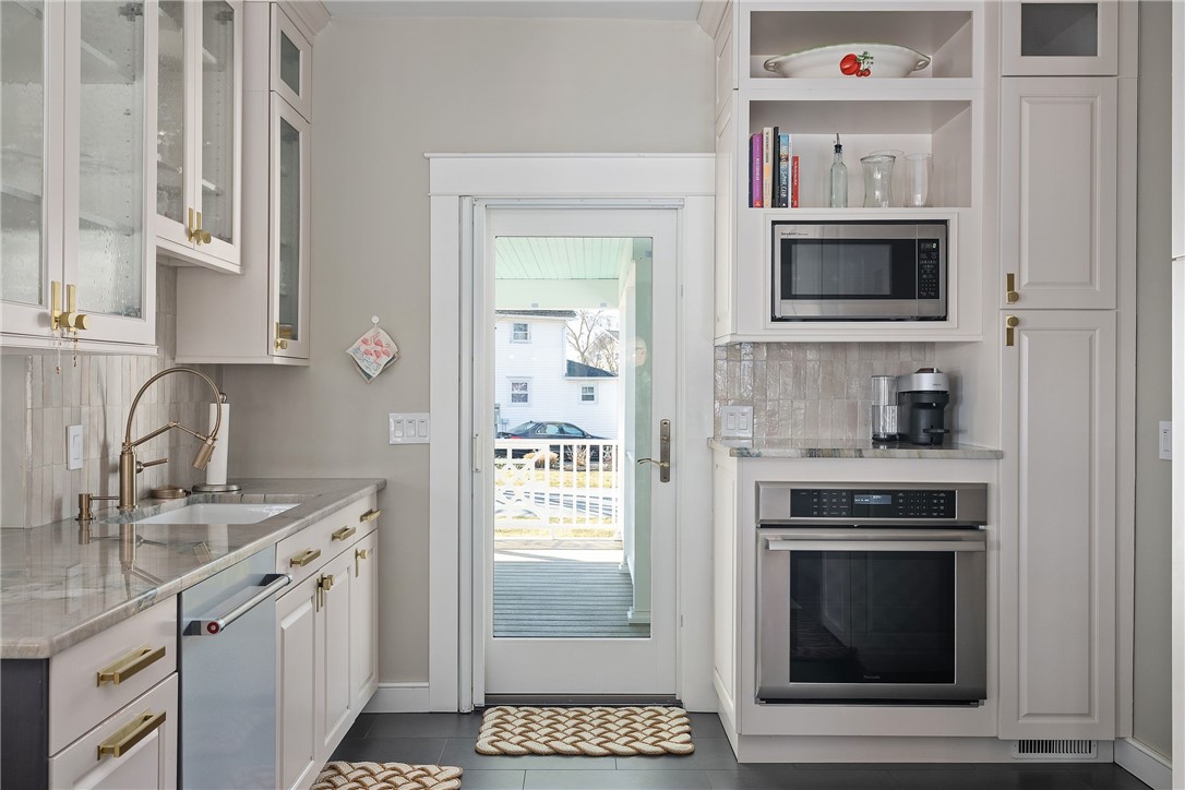 1090 Buttonwoods Avenue Warwick, RI 02886 - Photo 20 of 50