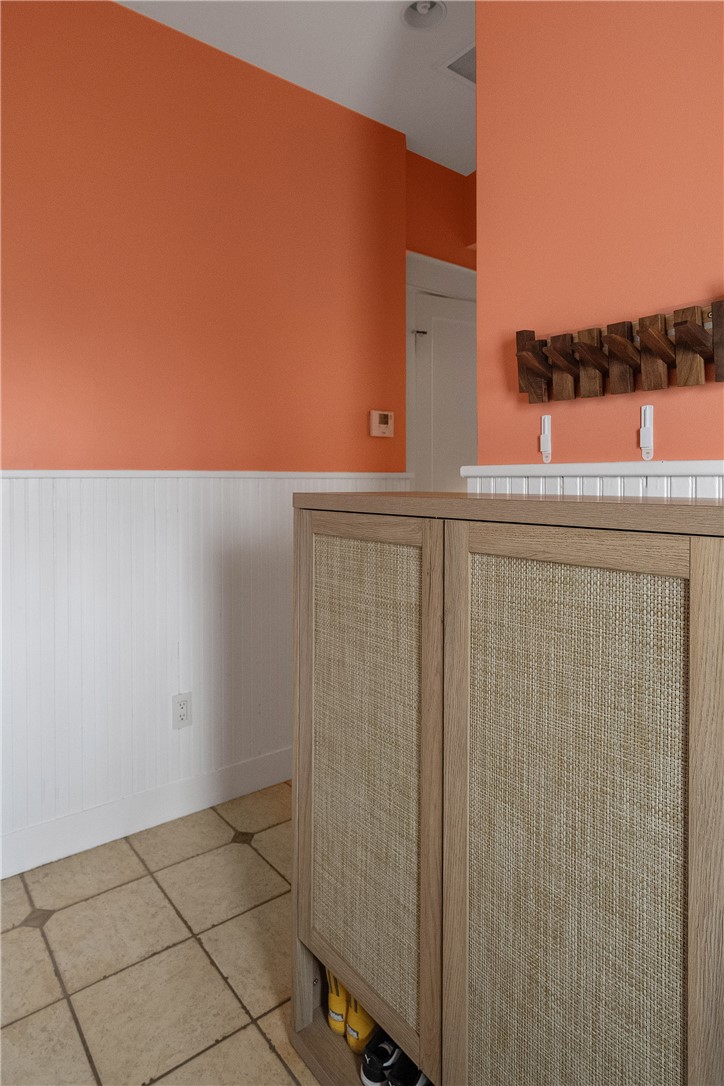 1090 Buttonwoods Avenue Warwick, RI 02886 - Photo 21 of 50