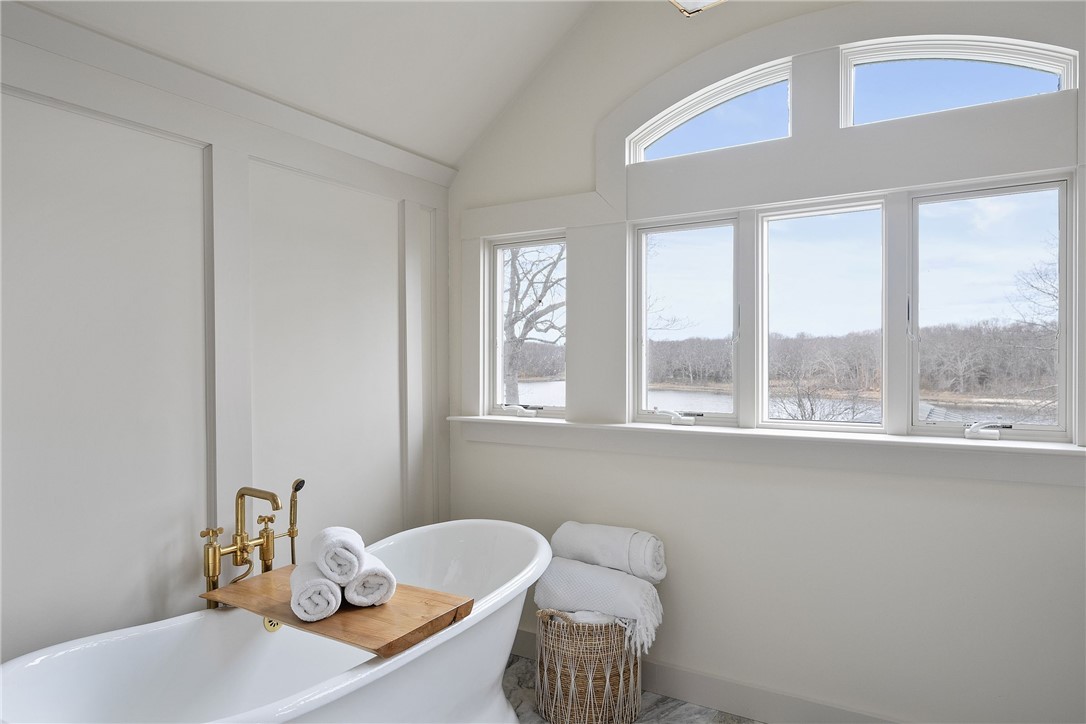 1090 Buttonwoods Avenue Warwick, RI 02886 - Photo 28 of 50