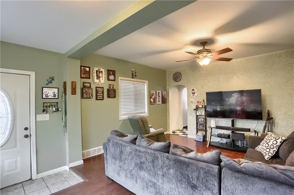 17 Spring Street Pittsburgh, PA 15223 - Photo 3 of 20 Gallery Image 3