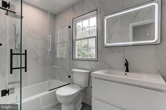 $1,400,000 | 6857 St Albans Road, McLean, VA 22101