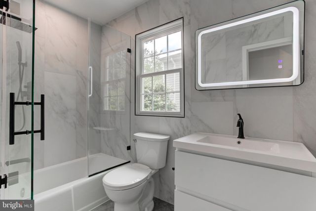 $1,400,000 | 6857 St Albans Road, McLean, VA 22101