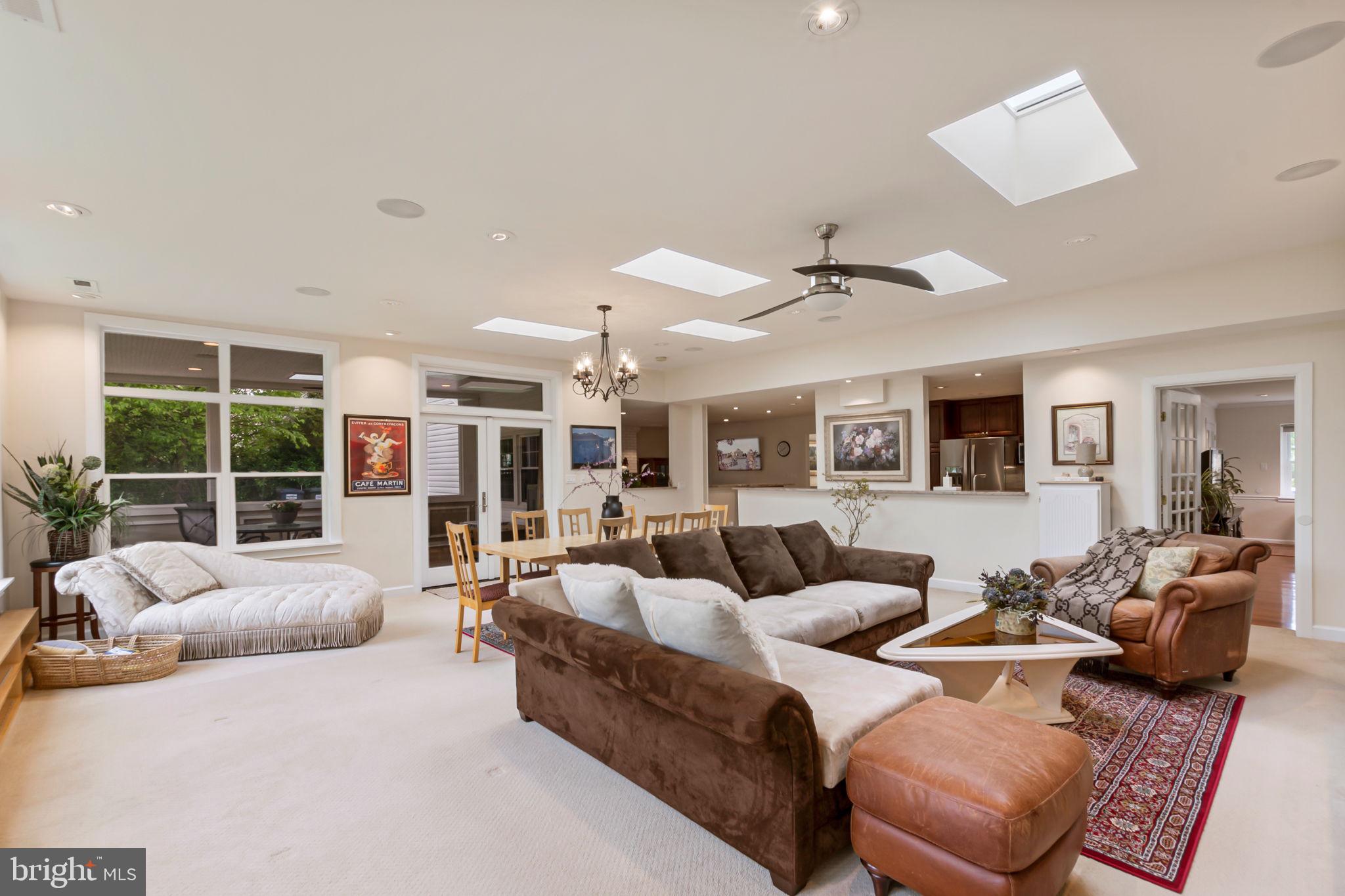 13157 Morning Spring Lane Fairfax, VA 22033 - Photo 13 of 52