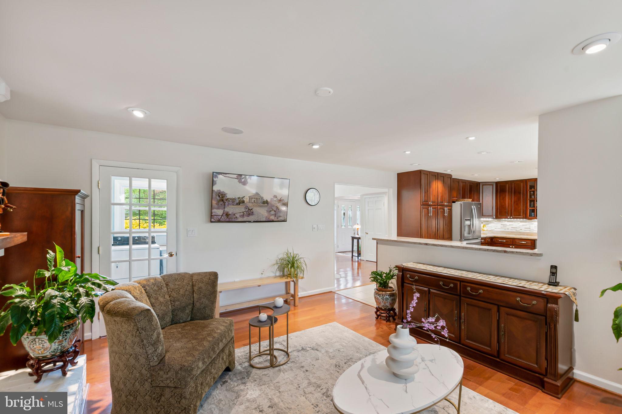 13157 Morning Spring Lane Fairfax, VA 22033 - Photo 19 of 52