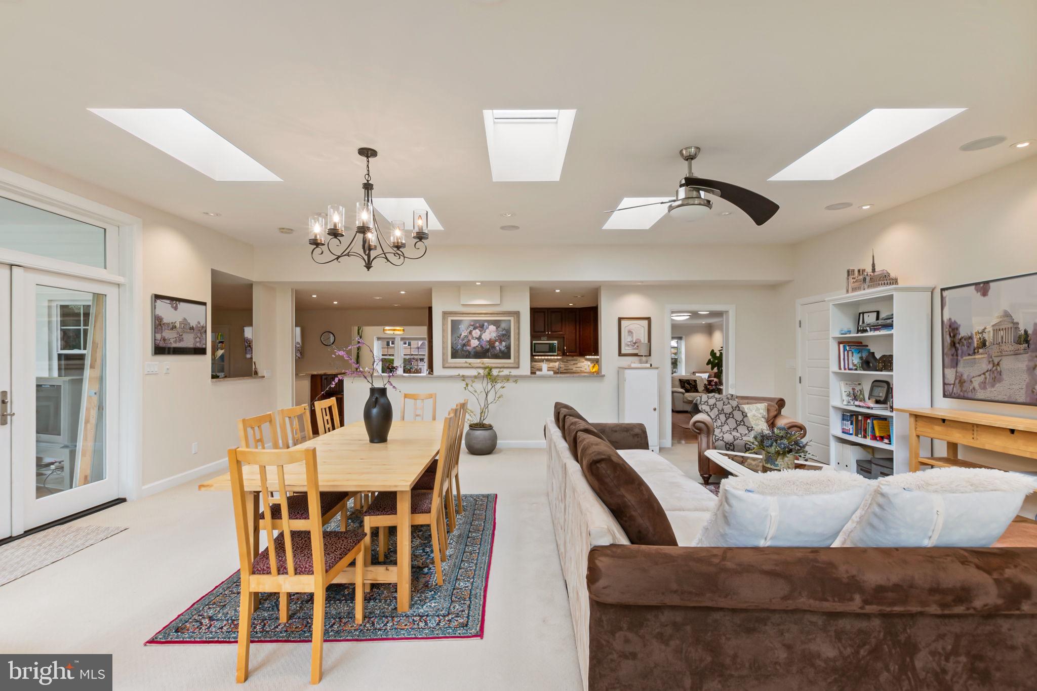 13157 Morning Spring Lane Fairfax, VA 22033 - Photo 10 of 52